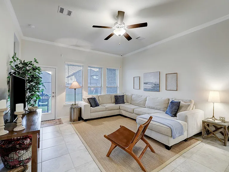 3414 Cabernet Shores Dr — Photo 6