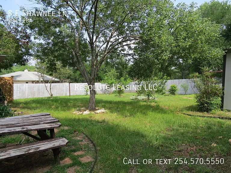 8 E Shawnee Ln — Photo 24