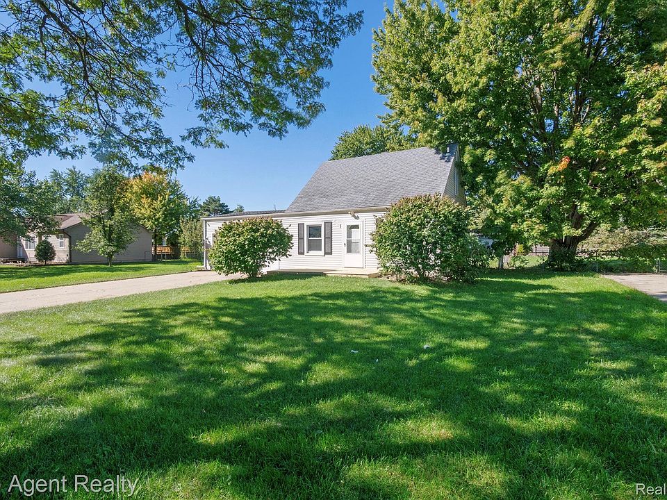 37353 Saint Joseph Dr, photo 30