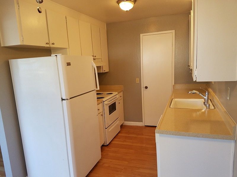 1st image of 561 Saratoga Ave APT 1