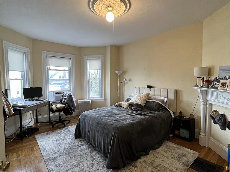 Cherry St — Photo 16