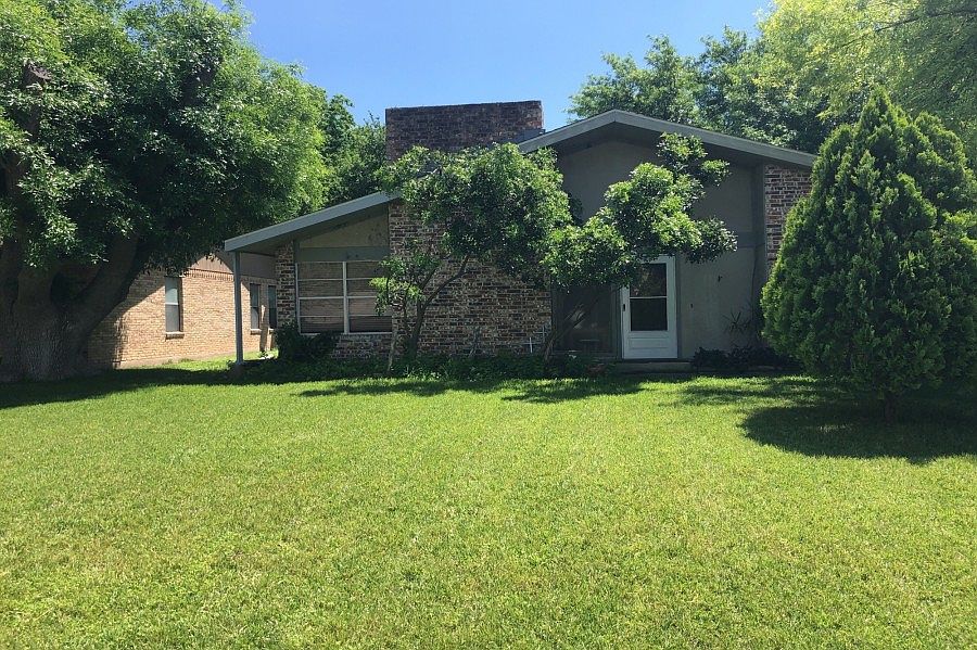 1st image of 791 Pecan St