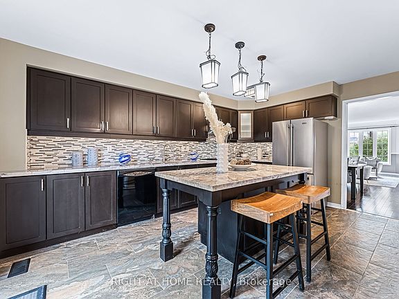 247 Marble Pl, Newmarket, ON L3X 2Y3 | MLS #N8341752 | Zillow