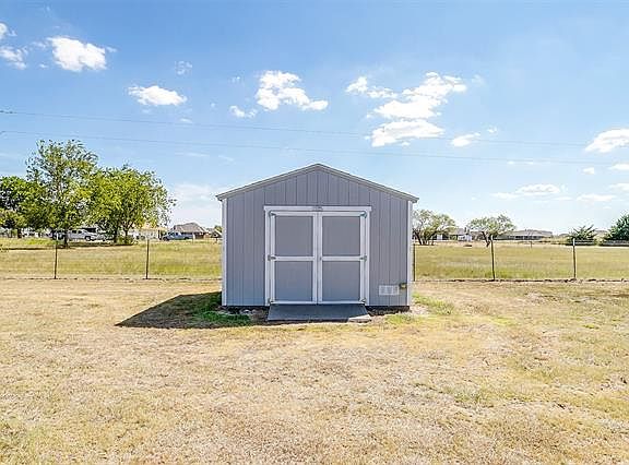5th image of 3612 Fm 1565
