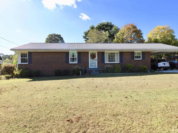 355 Sunset Dr, Lexington, TN 38351