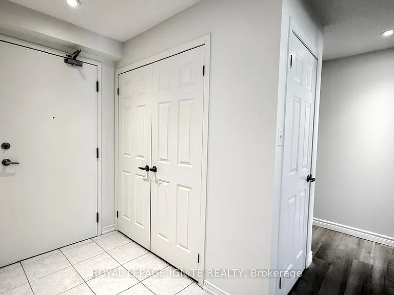 128 Aspen Springs Dr #105 — Photo 2