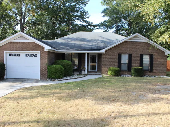 1015 Country Place Dr, Augusta, GA 30906