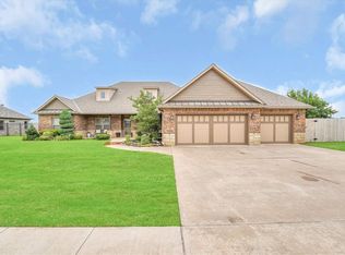 1110 NE Scissortail Dr, Lawton, OK 73507