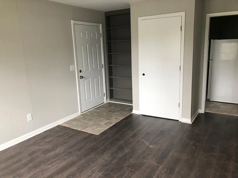 522 McKellar Dr — Photo 6