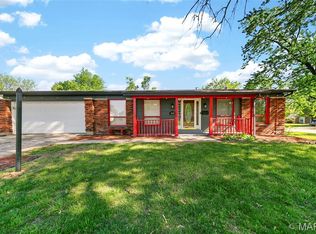3655 Stonehaven Dr, Florissant, MO 63033