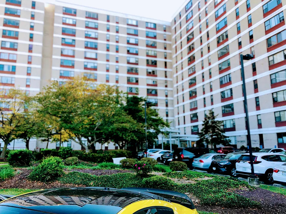 4600 Duke St #6XX
