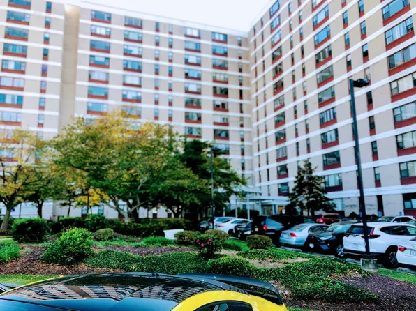 4600 Duke St, Alexandria, VA