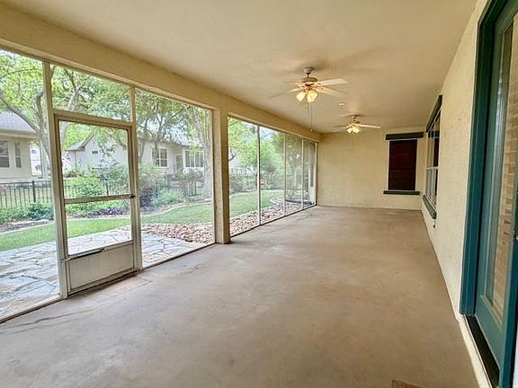 4th image of 120 Mountain Laurel Way
