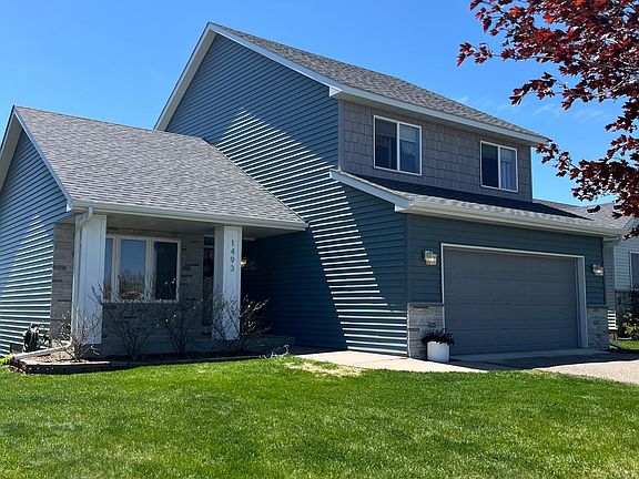 2nd image of 1493 Connecticut Dr SE