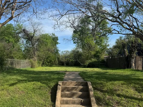 1626 Bannock Ave, Dallas, TX 75215