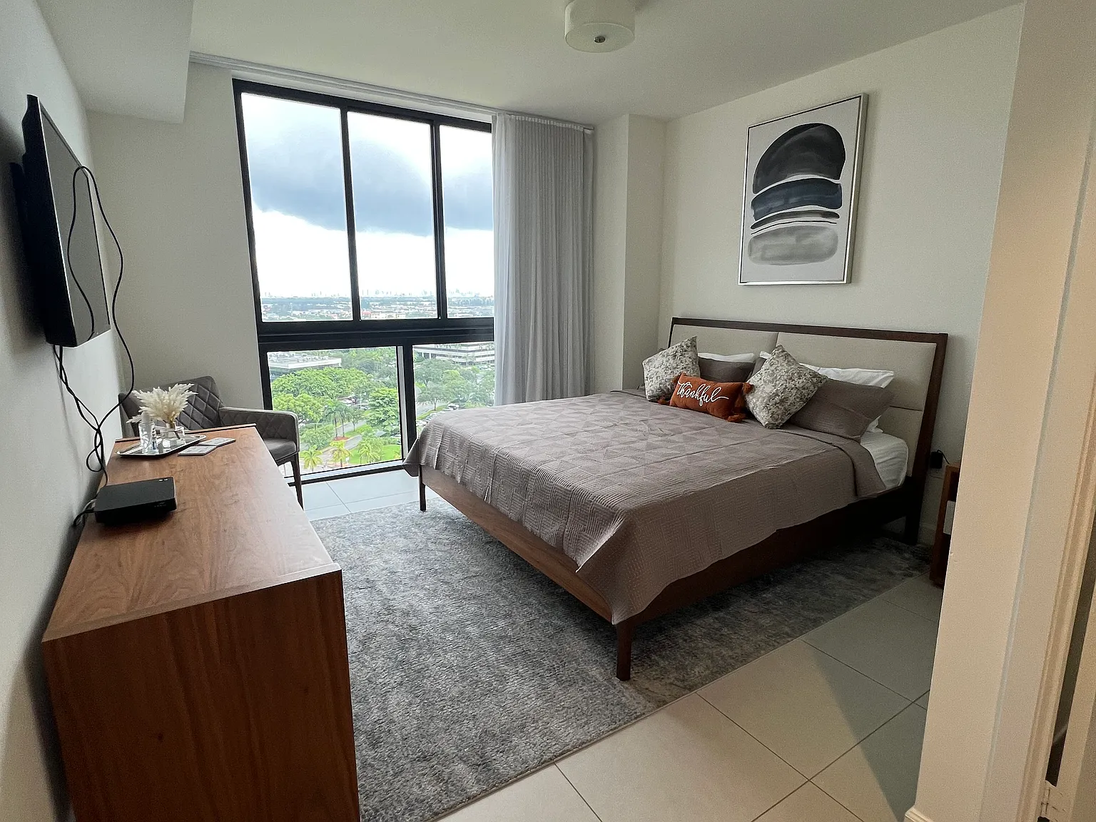 1 bed, 450 sqft, $2,000 — Photo 4