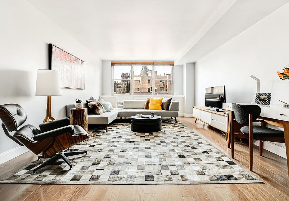 1st image of 32 Gramercy Park S #13F