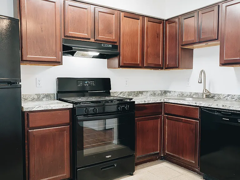 Tuscany Townhomes — Photo 20