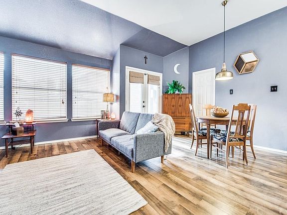 5th image of 5521 Green Hollow Ln