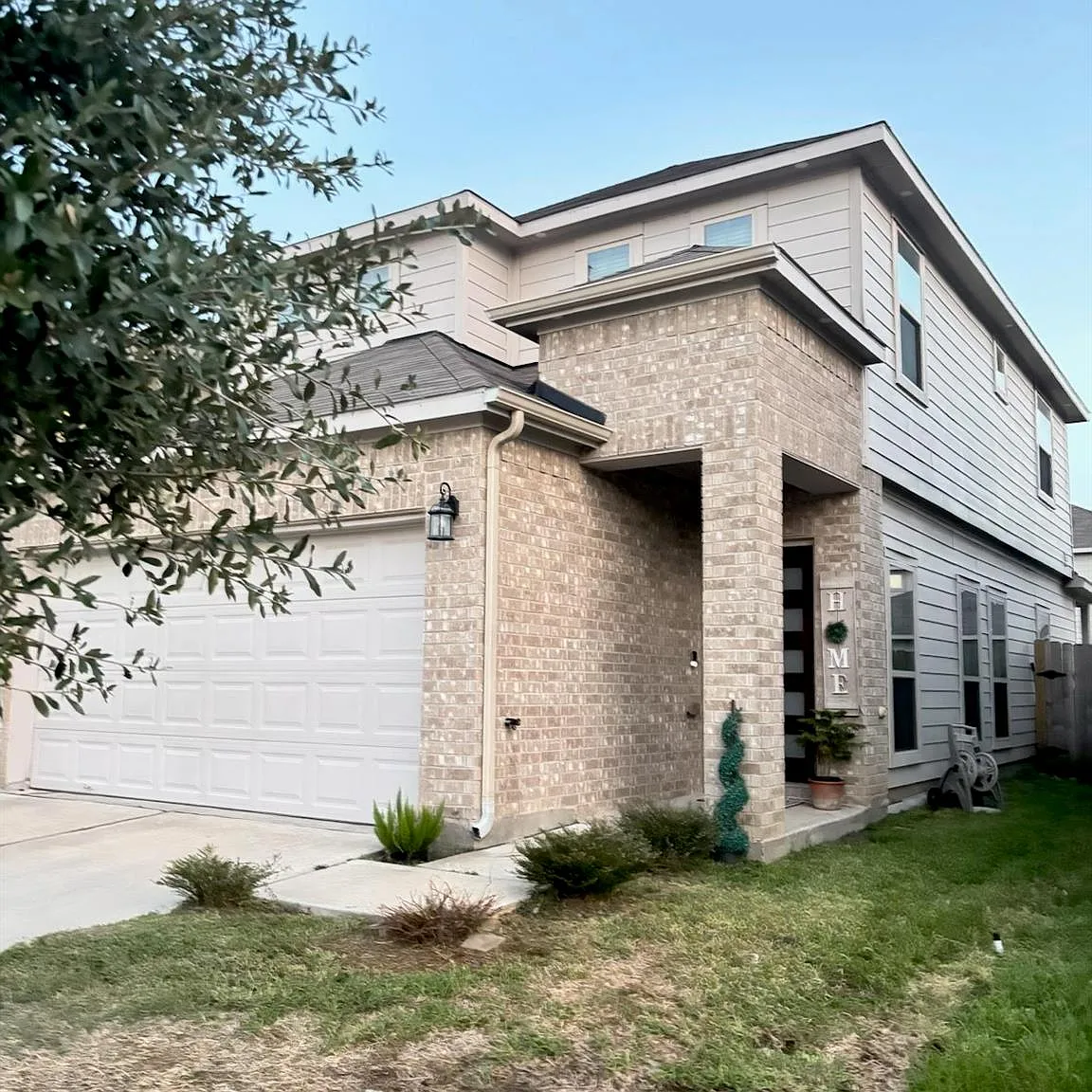 3 bed, 2.5 bath, 1936 sqft, $2,150 — Photo 4