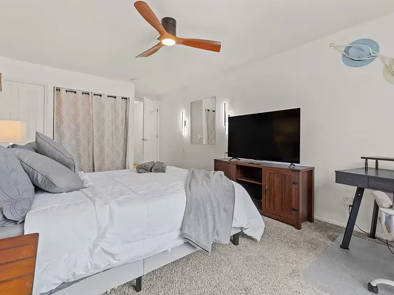 Master Suite Fifth Bedroom