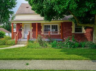 27405 Gilbert Dr, Warren, MI 48093