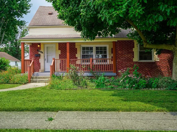 27405 Gilbert Dr, Warren, MI 48093