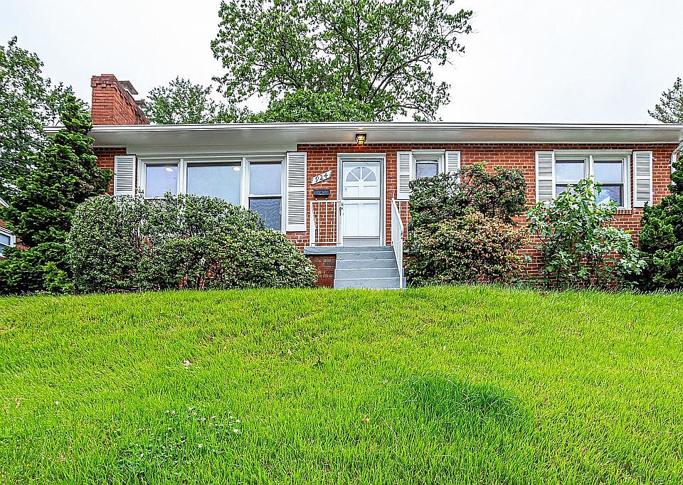 Welcome to 924 N. Mckinley!