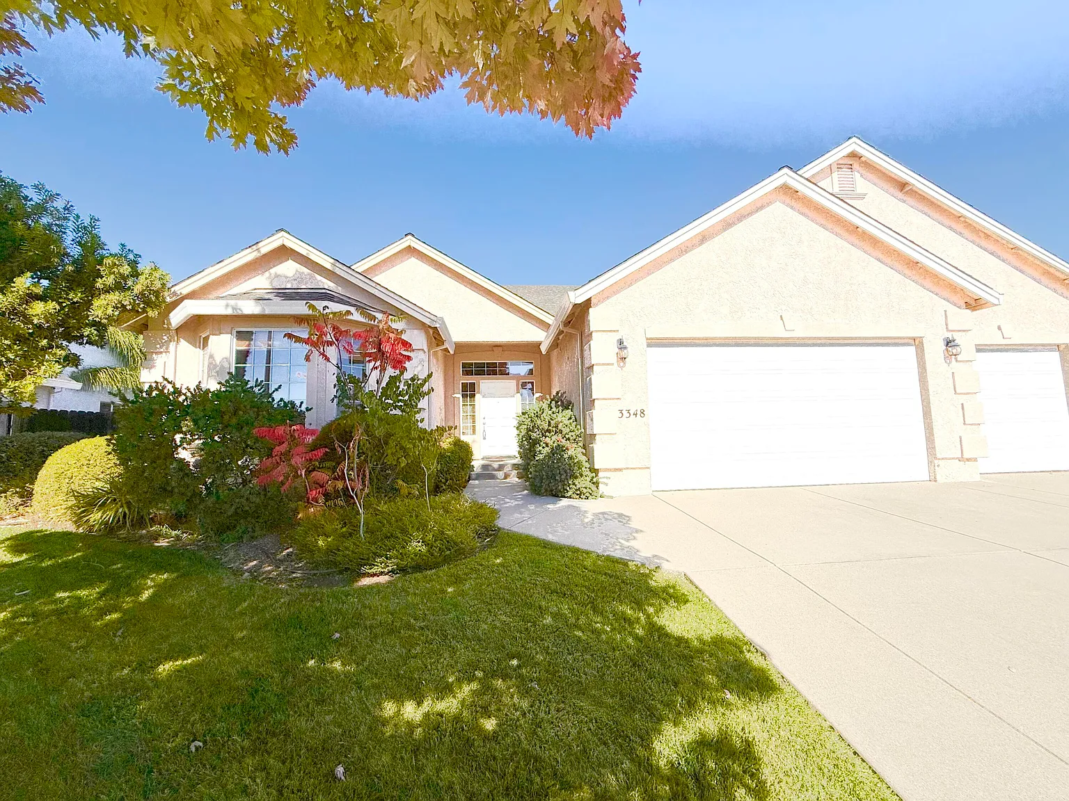 3348 Old Lantern Dr photo 1