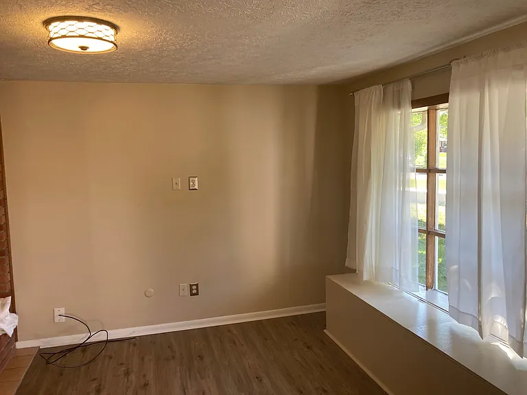 3700 Caracas Dr — Photo 23