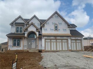1822 Red Orchard Dr, Liberty, MO 64068