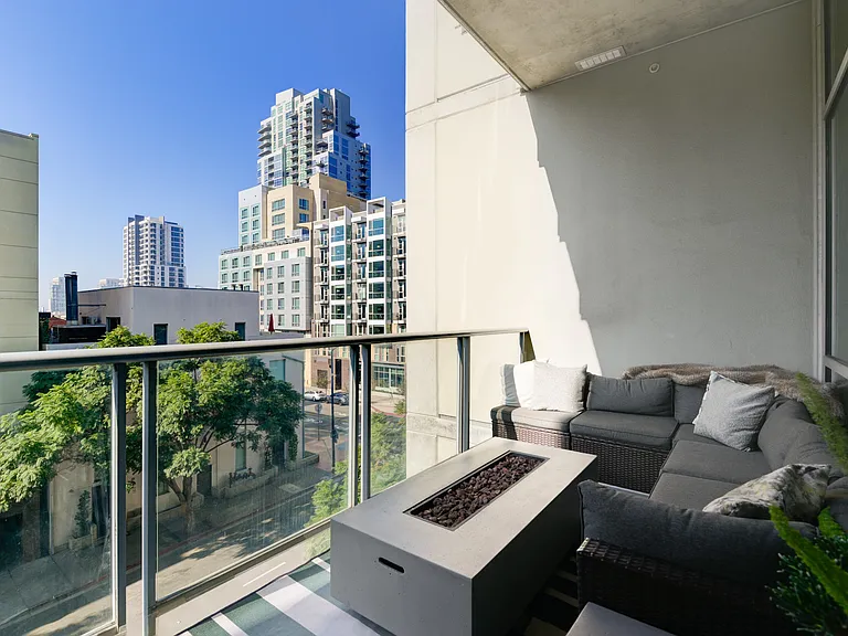 1025 Island Ave #403 — Photo 32