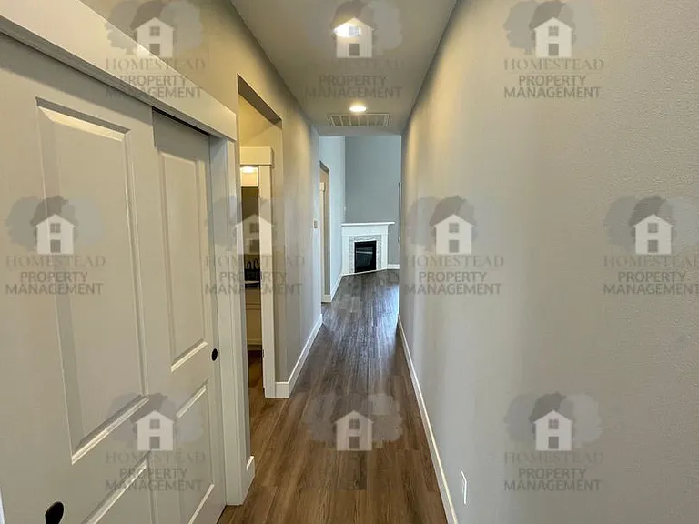 1062 Chestnut St — Photo 5