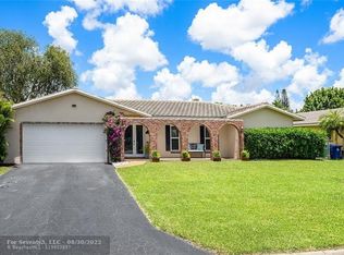 1073 NW 83rd Dr, Coral Springs, FL 33071