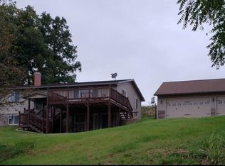 5486 Green River Rd, Fennimore, WI 53809