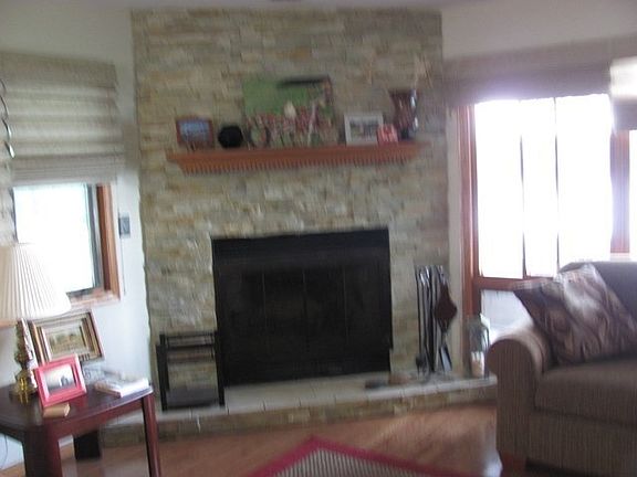 3rd image of 1847 Lakewood Dr