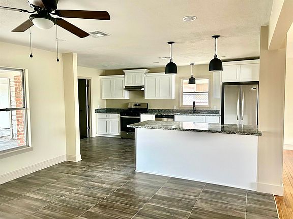 4th image of 2032 18th St