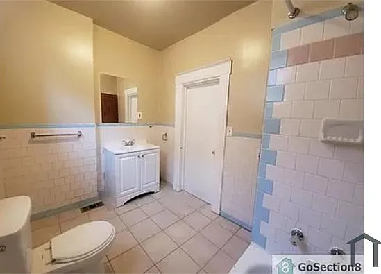 3116 Baker St — Photo 14
