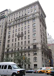 521 Park Avenue in Lenox Hill