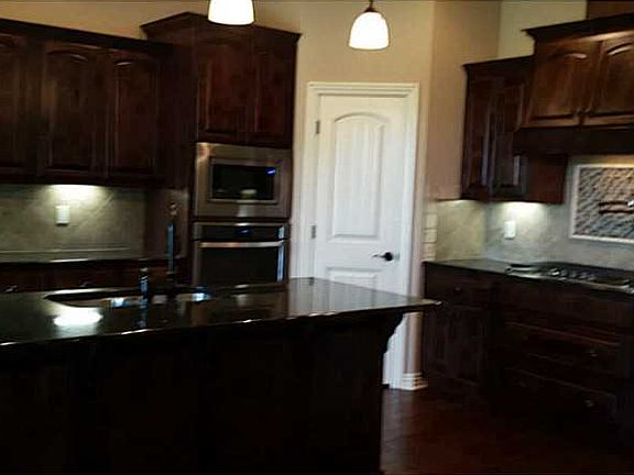 3rd image of 4513 Buckeye Dr