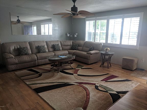2nd image of 25 Silk Oaks Dr