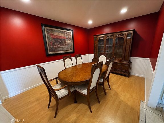 4th image of 2918 Foss Ave