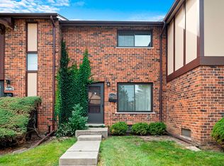 1S216 Radford Ln, Villa Park, IL