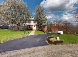 104 Whitetail Dr, Beaver Falls, PA