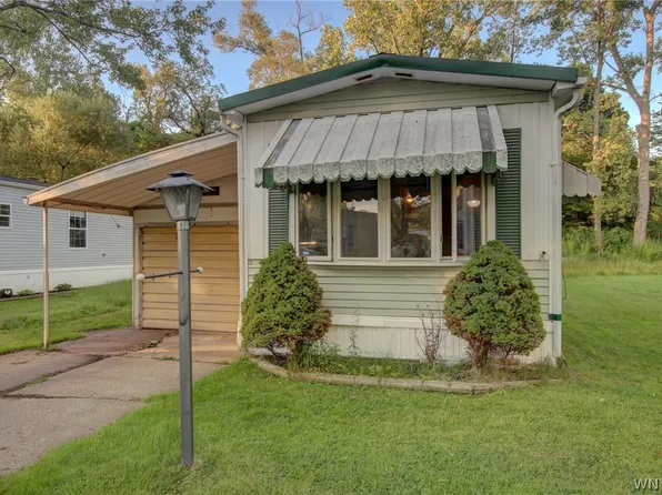 1005 Wish Cir, East Aurora, NY 14052