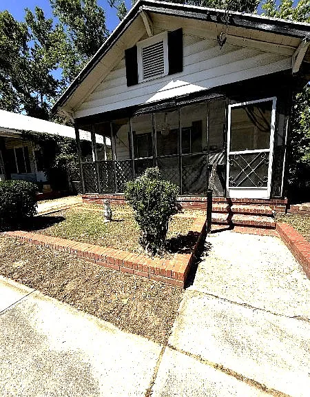 1947 Ellis St — Photo 1