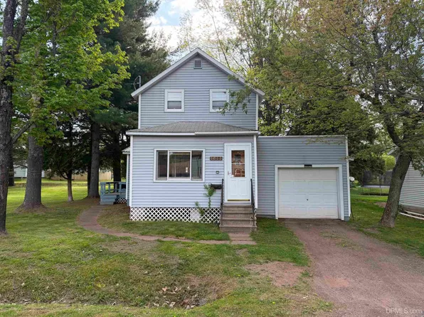 1813 Hadley St, Bessemer, MI 49911