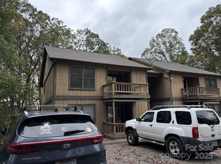 655 Overlook Dr #C, Spruce Pine, NC 28777