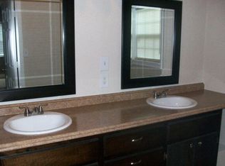 838 E 7th St, Ada, OK 74820