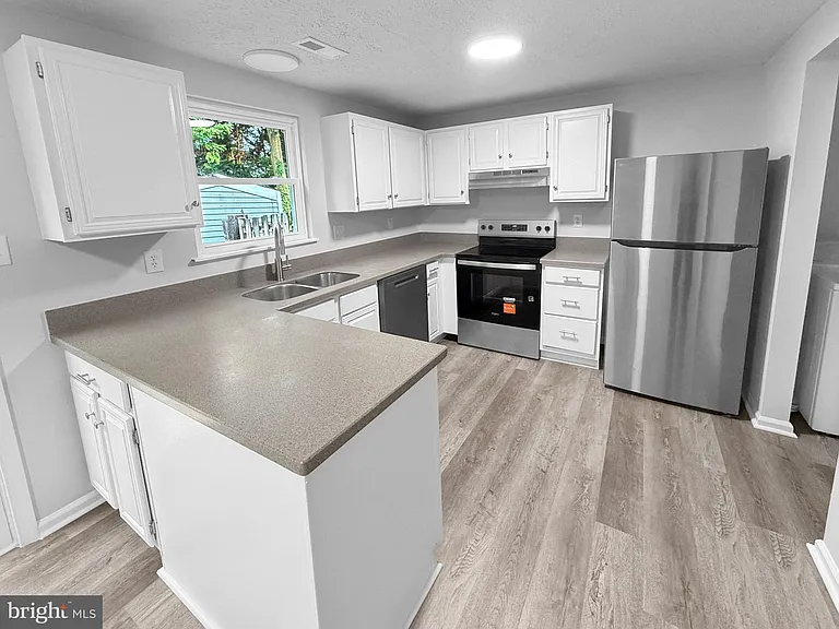 6723 Kernel Ct — Photo 2